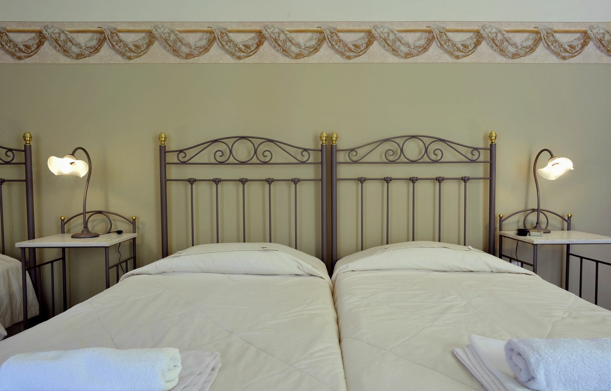 Hotel Esperance 2 Ermupoli Zewnętrze zdjęcie
